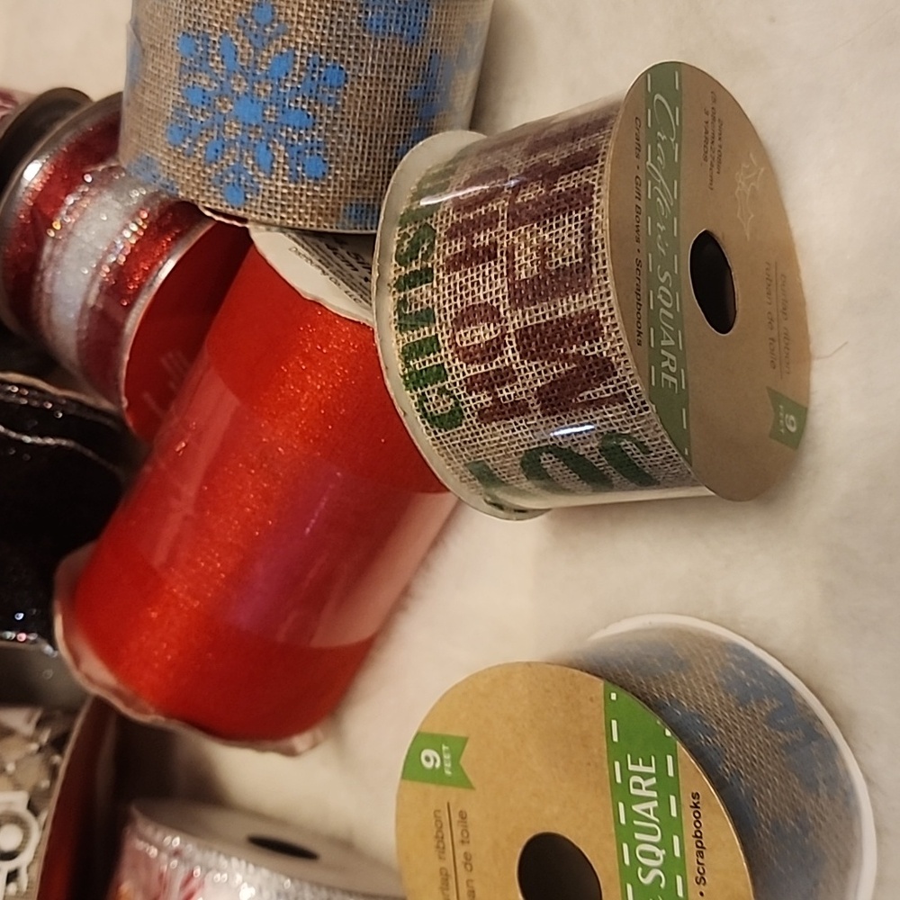 Festive Ribbon Bundle - Picture 5 of 5